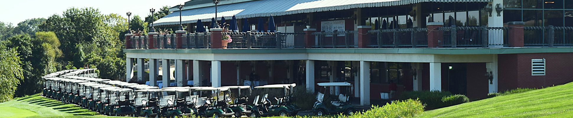 view of clubhouse