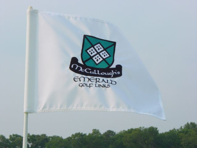 McCulloughs Emerald Golf Links flag