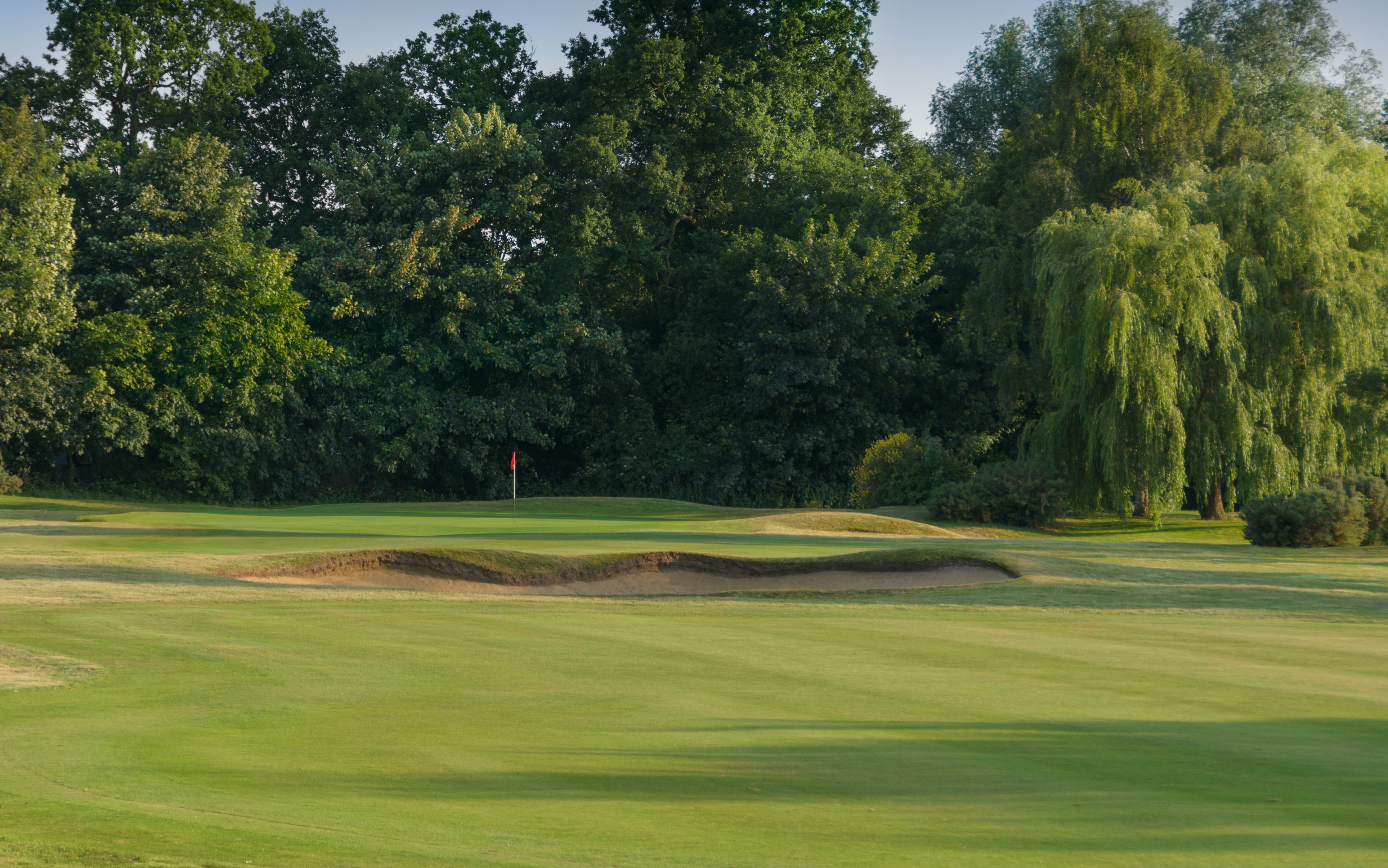 hole 16